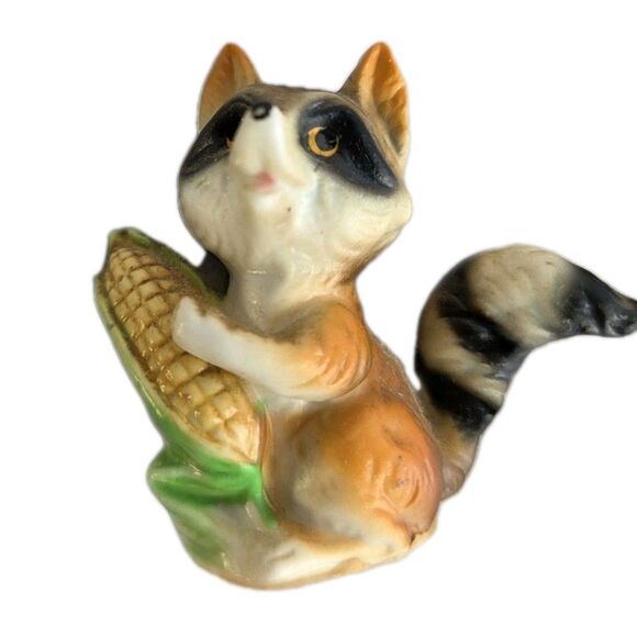 Vintage JAPAN Bone China RACOON HOLDING CORN Set of 2 MINIATURE Animal FIGURES - Picture 7 of 9